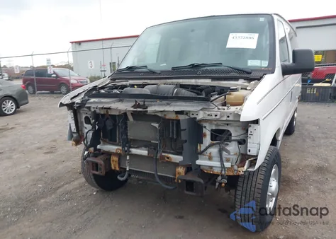 2011 Ford E-350 Super Duty Xlt z USA, uszkodzony, nr VIN 1FBSS3BL5BDA60092